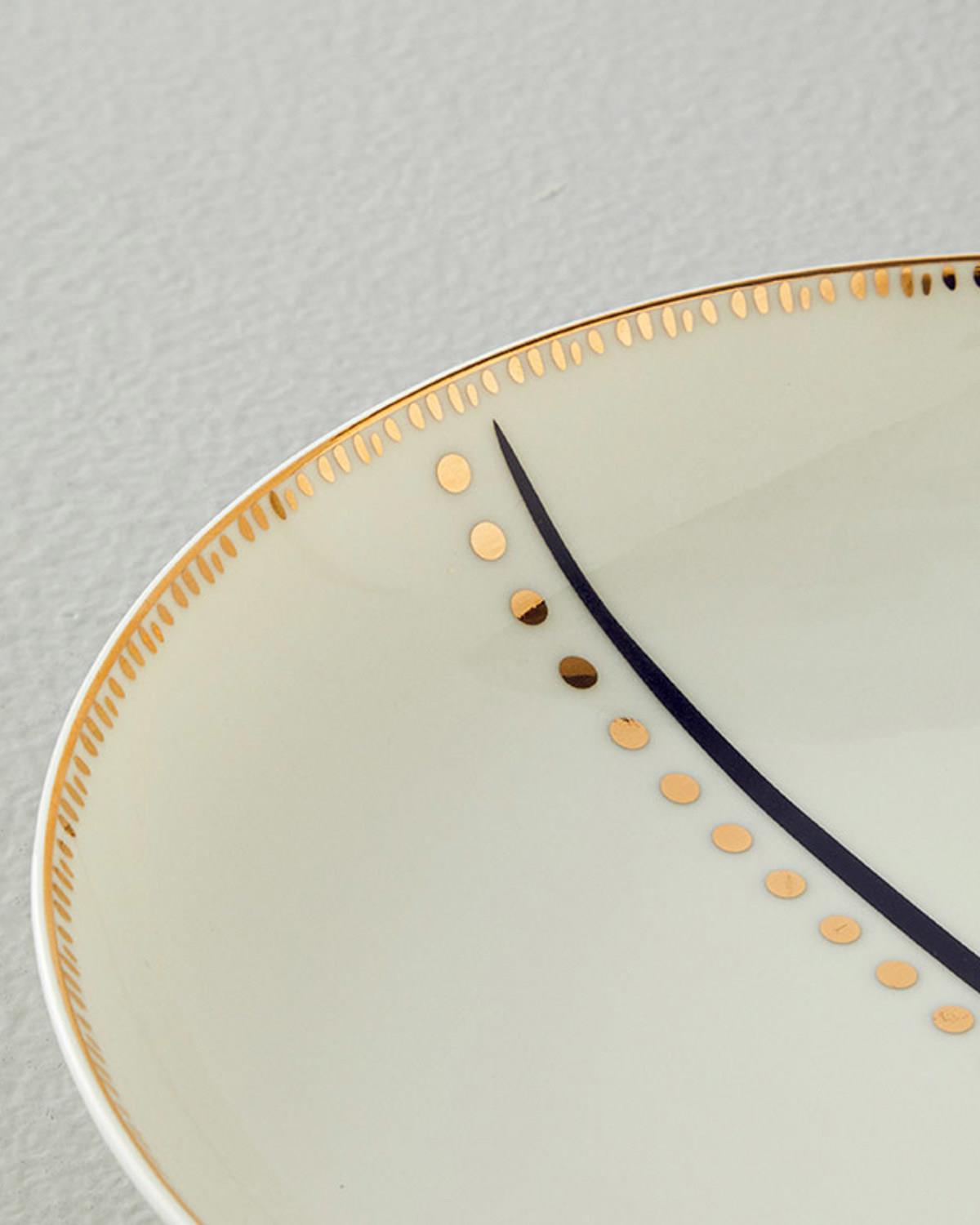 Modern Detail Bone Porselen Çukur Yemek Tabağı 20 cm Siyah