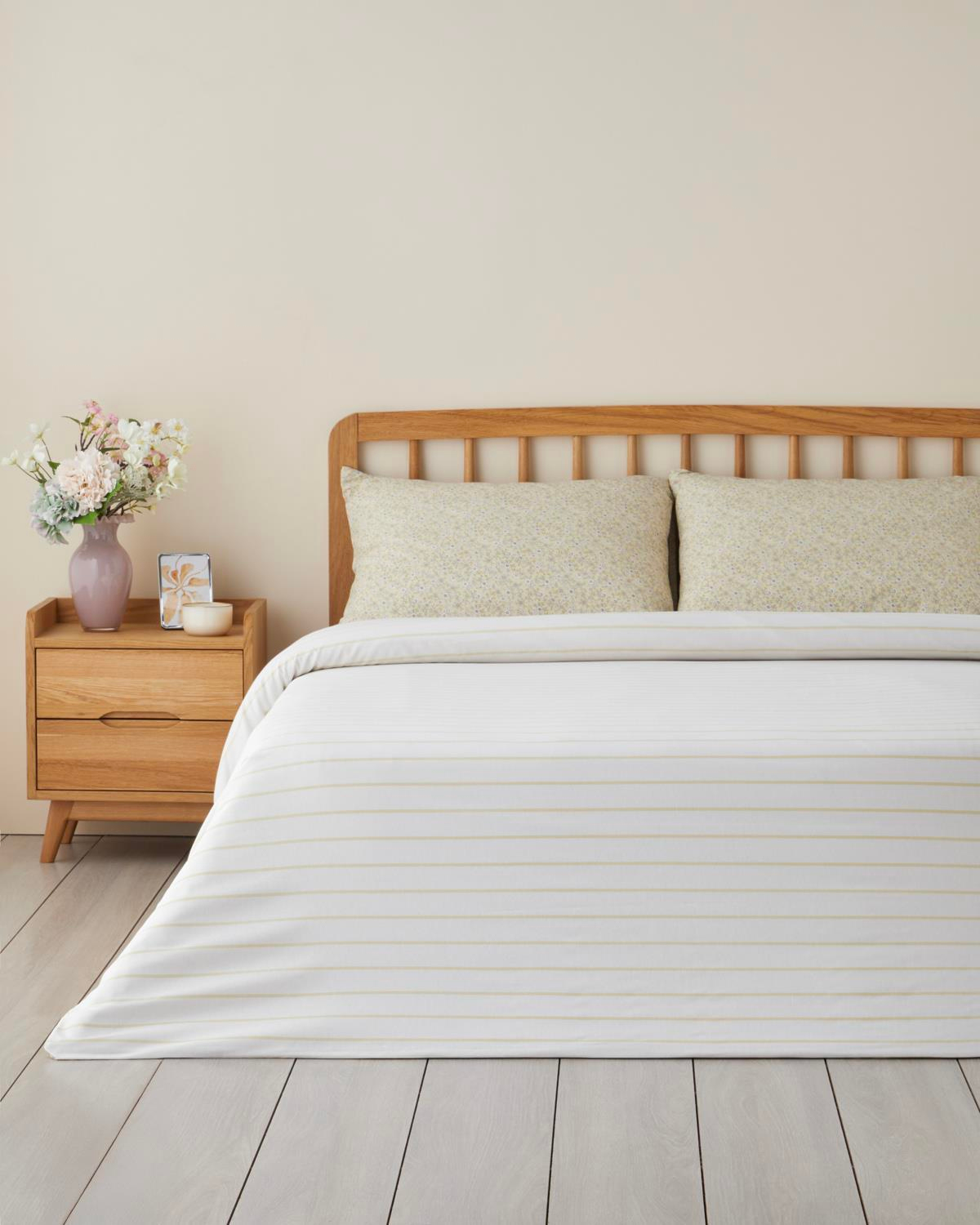 Petty Chic Kolay Ütülenir Çift Kişilik Nevresim Seti 200x220 cm Açık Sarı