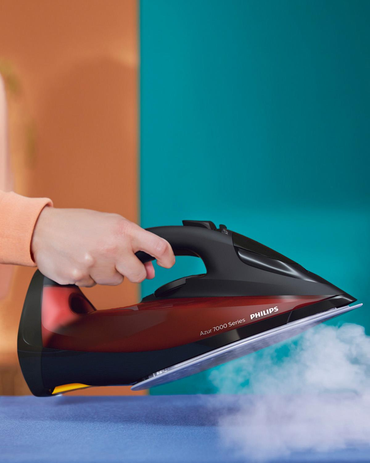 Philips 4000 Serisi FC9332/07 Toz Torbasız Süpürge + Philips 7000 Serisi DST7022/40 Buharlı Ütü