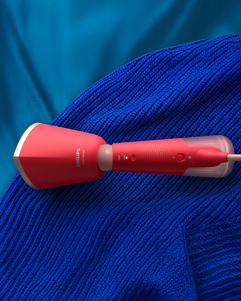 Philips 5000 Serisi STH5020/40 Taşınabilir Buharlı Düzleştirici Kırmızı