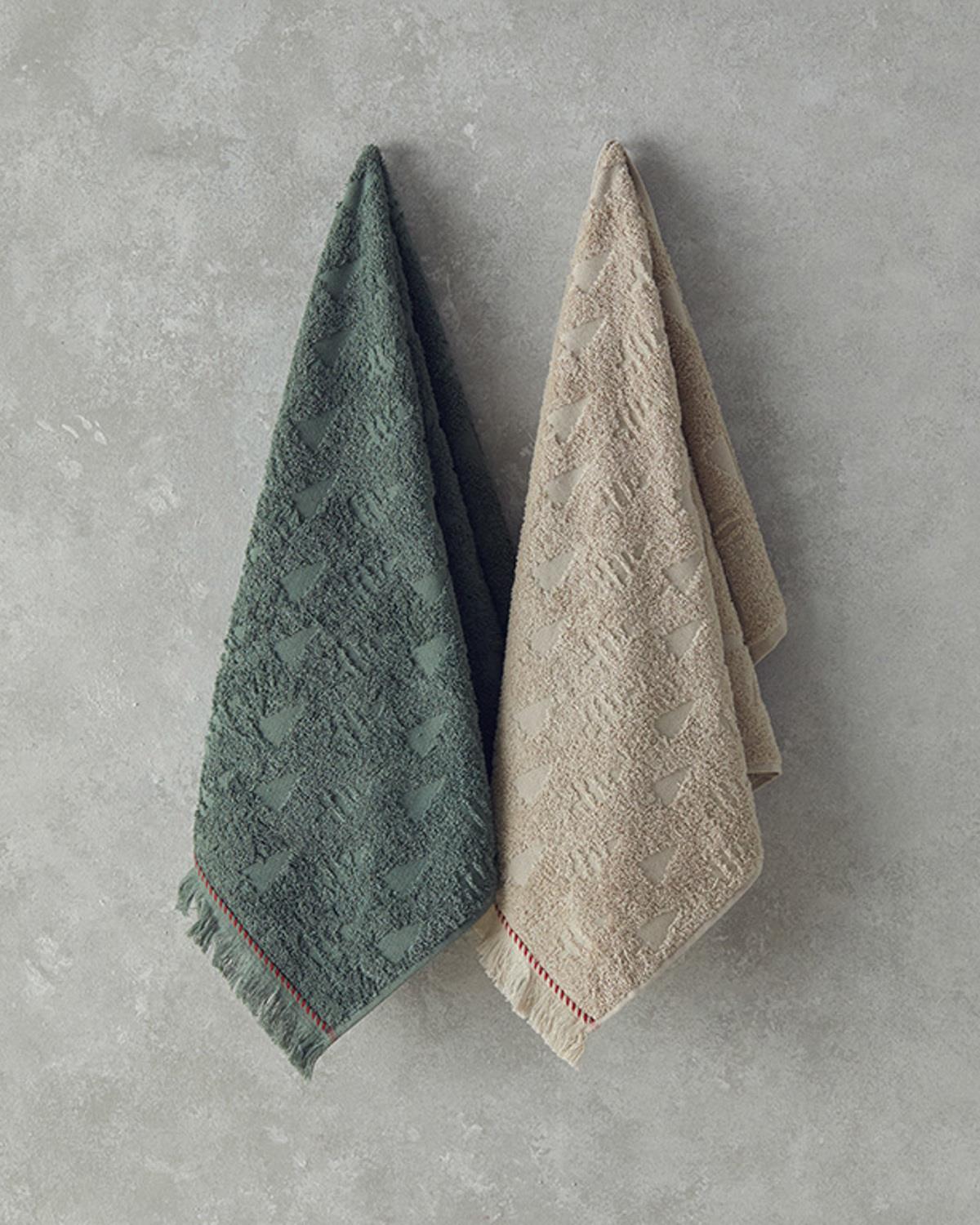 Piny Pamuklu Jakarlı Yüz Havlusu Yeşil