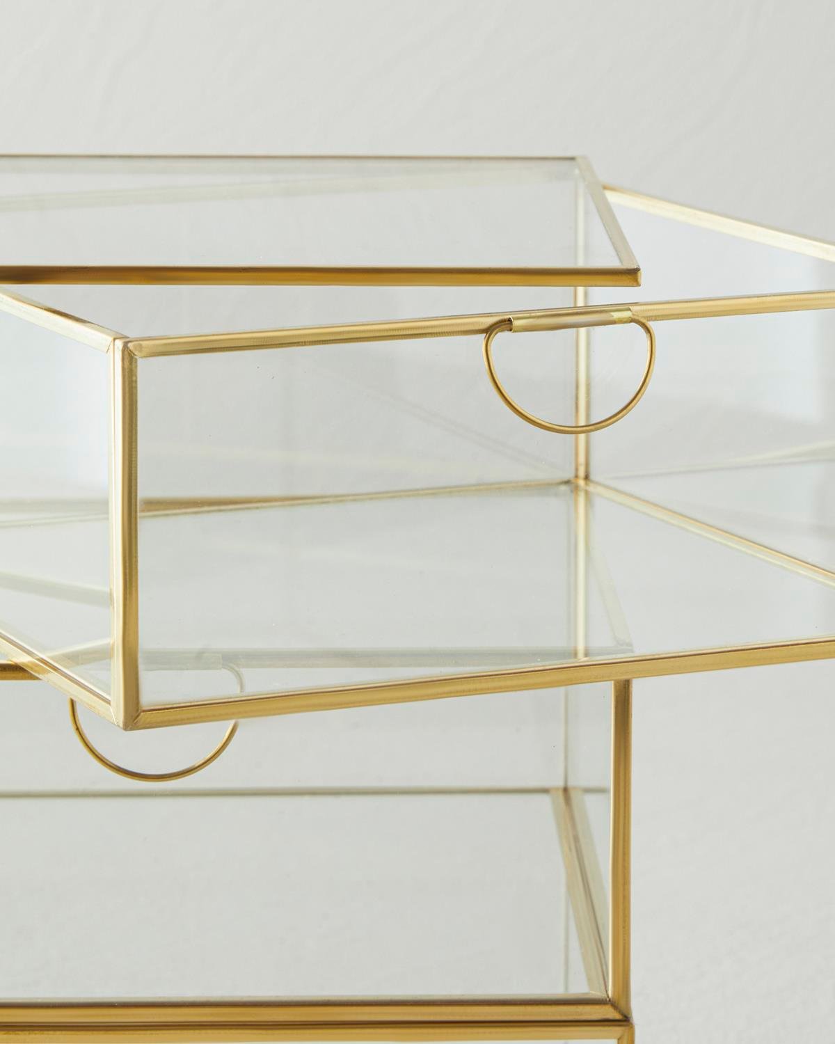 Roese Dekoratif Kutu 15x15x18 cm Gold