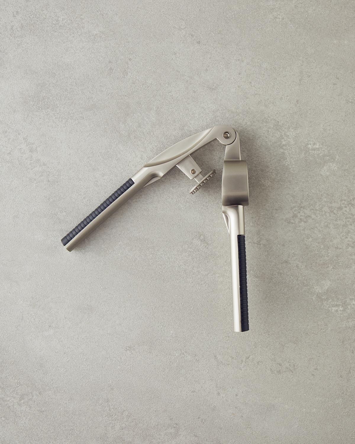Rowena Metal Sarımsak Ezici 16 cm Siyah
