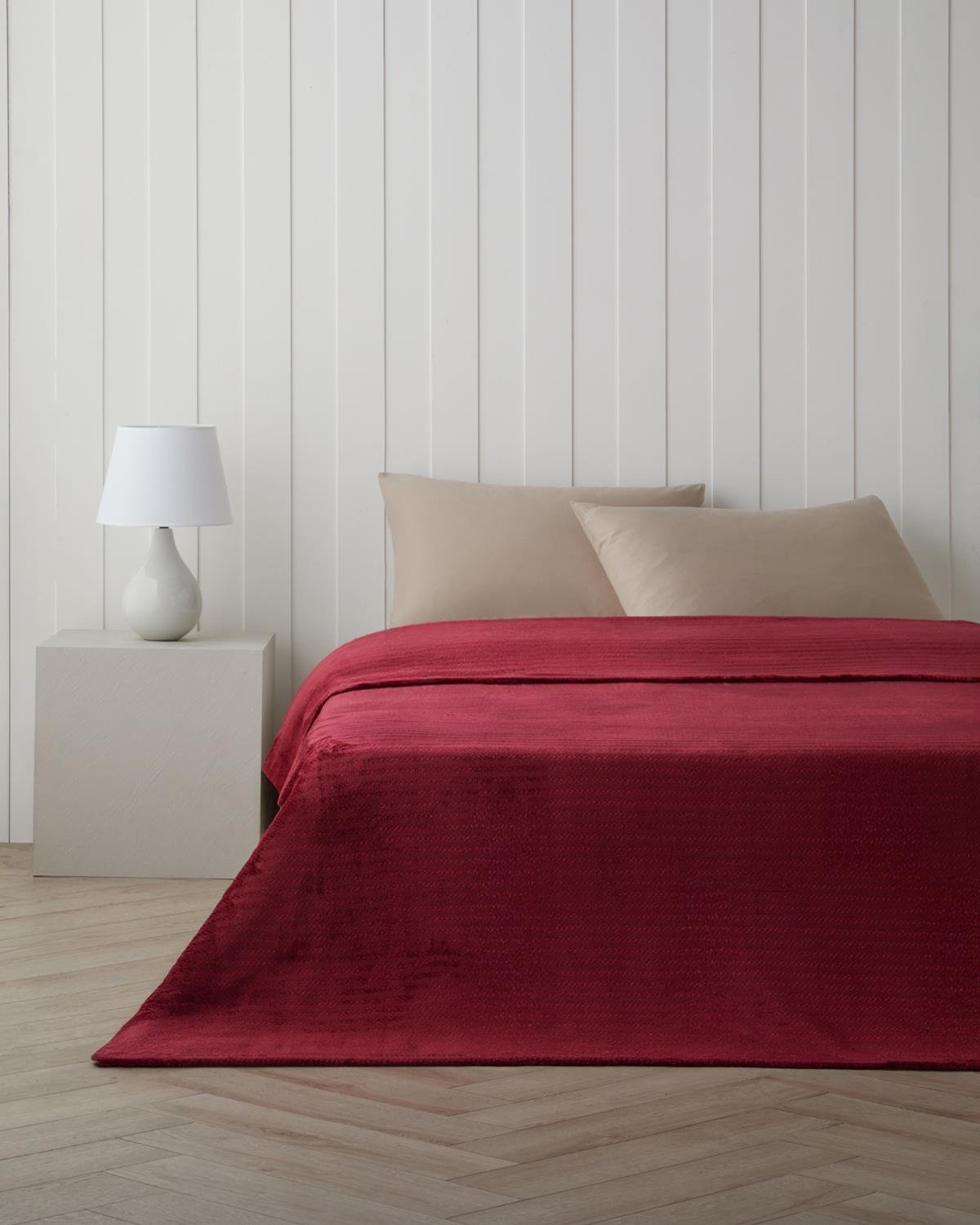 Shiny Lines Floşlu Supersoft Tek Kişilik Battaniye 150x200 cm Koyu Kırmızı