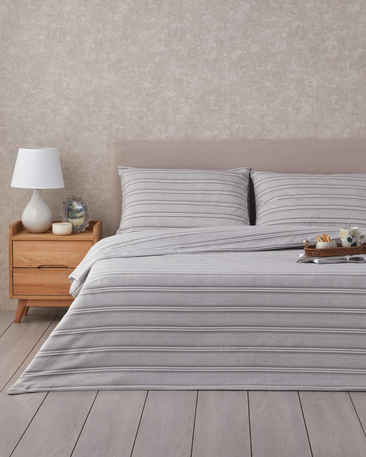 Sleek Lines Kolay Ütülenir Çift Kişilik Nevresim Takımı 200x220 cm Gri