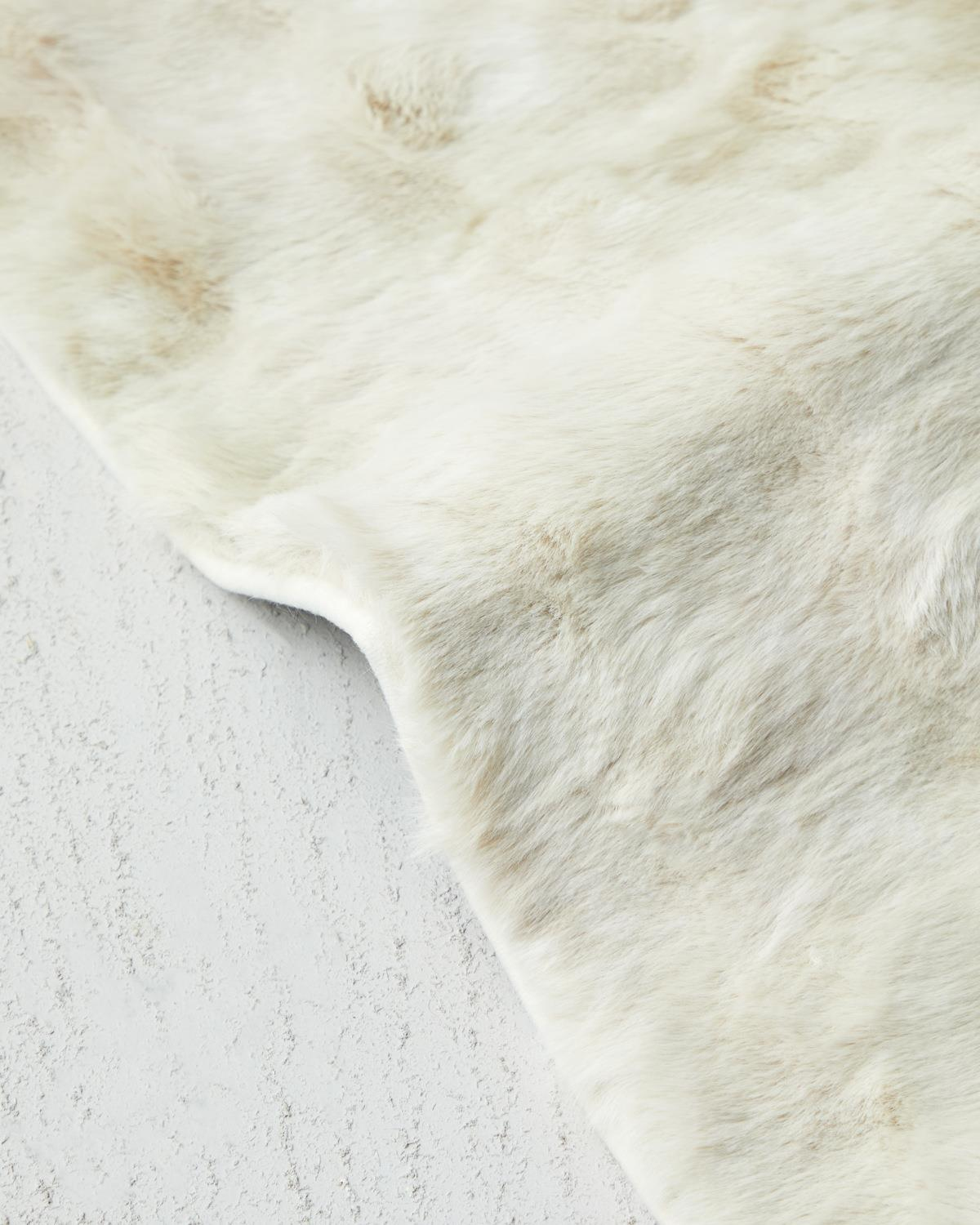 Terra Pelüş Halı Bej