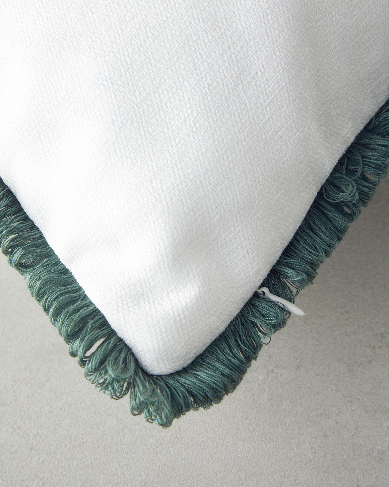 Verla Nakışlı Dekoratif Kırlent 45x45 cm Ekru