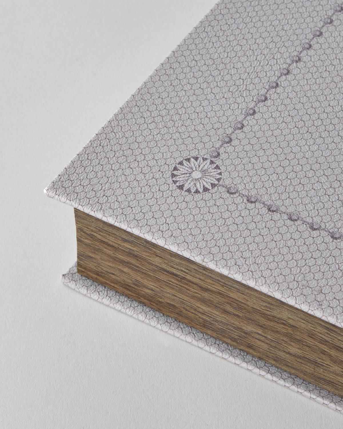 Vesta Dekoratif Kutu 19x30 cm Bej