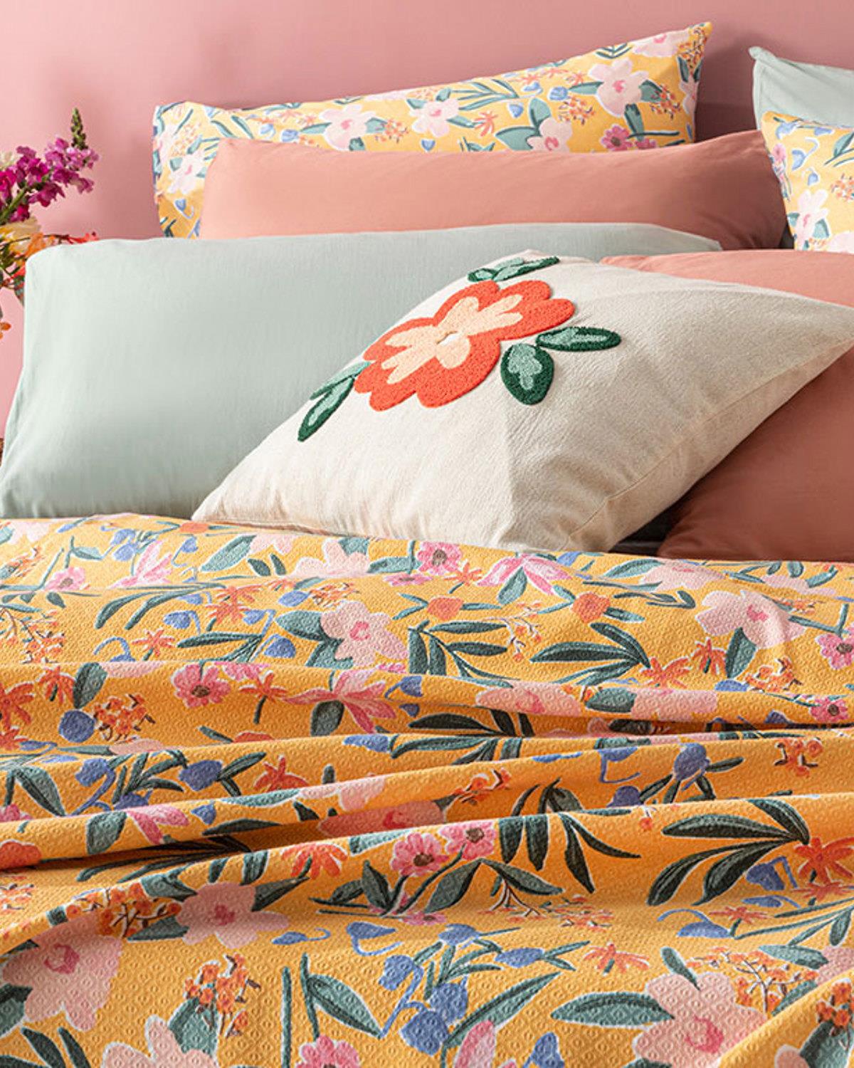 Vivacity Bloom Baskılı Çift Kişilik Pike Sarı
