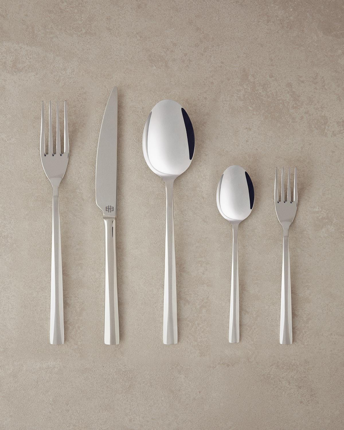 Caria 18/10 Paslanmaz Çelik Çatal Kaşık Bıçak Tk. 30 Parça 6 Kişilik Silver