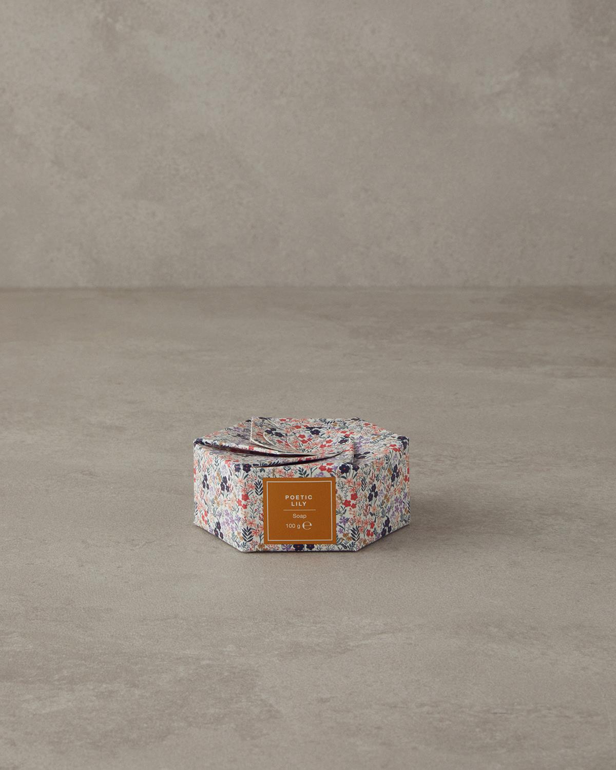 Poetic Lily Katı Sabun 100 gr Şeffaf