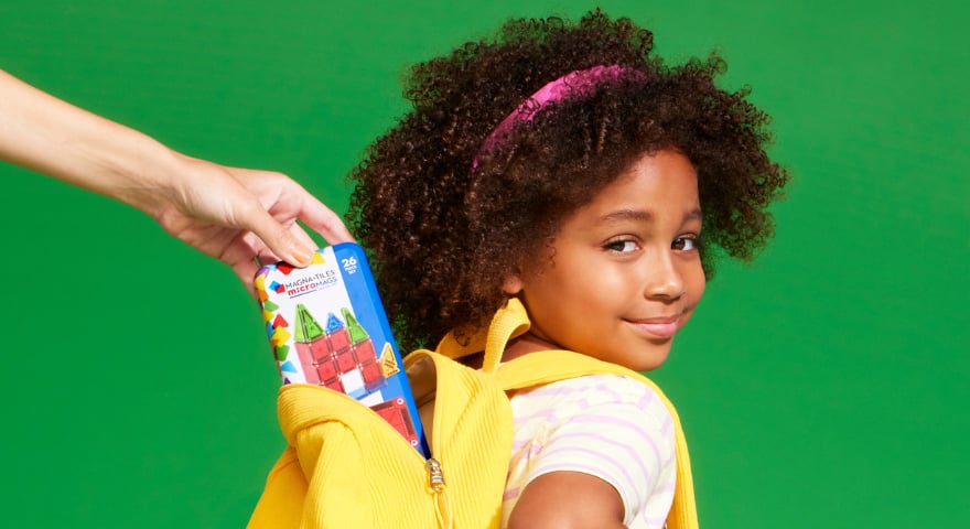 sırt çantasında magna-tiles