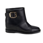 Deny Siyah Kadın Bot