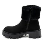 Holly Siyah Kadın Bot