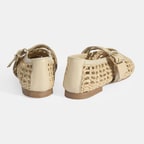 Kadın Bej Metal Toka Aksesuarlı Örgü Babet