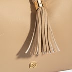 Kadın Bej Püskül Detaylı Omuz Çantası