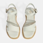 Kadın Beyaz Ayarlanabilir Tokalı Taş Detaylı Deri Sandalet