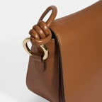 Kadın Düğüm Askılı Konyak Deri Omuz Çantası