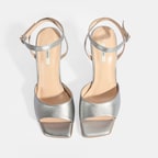 Kadın Gümüş Ayarlanabilir Tokalı Deri Abiye Topuklu Sandalet