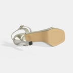 Kadın Gümüş Toka Detaylı Topuklu Abiye Sandalet