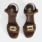 Kadın Kahve Aksesuar Detaylı Ayarlanabilir Tokalı Süet Topuklu Sandalet