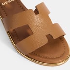 Kadın Kahve Ayarlanabilir Tokalı Deri Sandalet