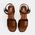 Kadın Kahve Ayarlanabilir Tokalı Deri Topuklu Sandalet