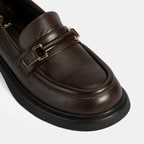 Kadın Kahve Metal Toka Detaylı Deri Loafer