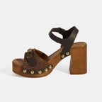 Kadın Kahve Tokalı Aksesuarlı Detaylı Topuklu Sandalet