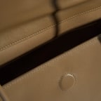 Kadın Kahve Yaprak Detaylı Deri Omuz Çantası