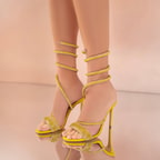 Kadın Sarı Parlak Taş Detaylı Abiye Topuklu Sandalet