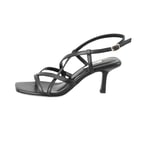 Kadın Siyah Ayarlanabilir Tokalı Deri Sandalet