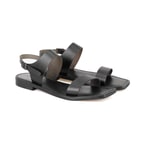 Kadın Siyah Ayarlanabilir Tokalı Deri Sandalet