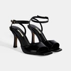 Kadın Siyah Ayarlanabilir Tokalı Rugan Topuklu Sandalet