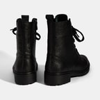 Kadın Siyah Bağcıklı Deri Postal Bot