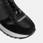 Kadın Siyah Bağcıklı Deri Spor Ayakkabı