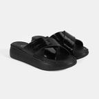 Kadın Siyah Dolgu Topuklu Deri Terlik