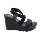 Kadın Siyah Dolgu Topuklu Sandalet