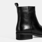 Kadın Siyah Fermuarlı Deri Bot