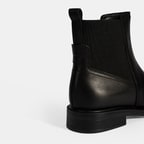 Kadın Siyah Lastik Detaylı Deri Bot