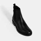 Kadın Siyah Lastik Detaylı Deri Bot