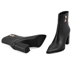 Kadın Siyah Metal Aksesuarlı Deri Topuklu Bot