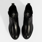 Kadın Siyah Metal Toka Detaylı Fermuarlı Deri Bot