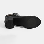 Kadın Siyah Metal Toka Detaylı Topuklu Deri Bot