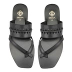 Kadın Siyah Parmak Arası Deri Terlik