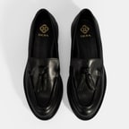 Kadın Siyah Püskül Detaylı Deri Loafer