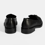 Kadın Siyah Püskül Detaylı Deri Loafer