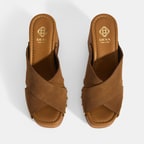 Kadın Taba Zımba Detaylı Süet Dolgu Topuklu Terlik