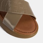 Kadın Vizon Dolgu Topuklu Deri Terlik