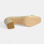 Luca Grossi Kadın Krem Toka Aksesuarlı Rugan Babet